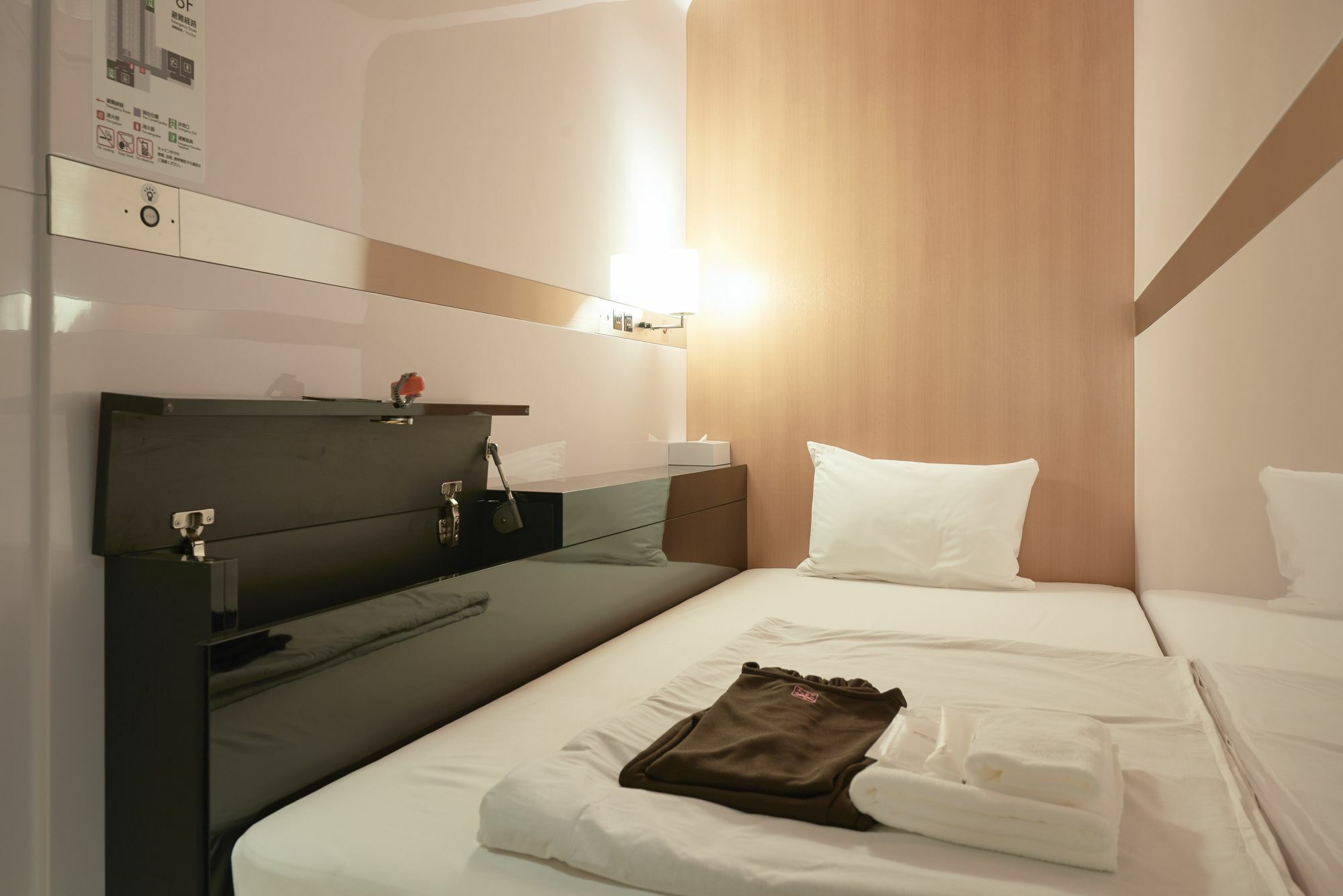 First Cabin Kyoto Arashiyama Ngoại thất bức ảnh